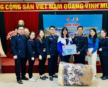 Chi đoàn Viện KSND quận Nam Từ Liêm tích cực tham gia chương trình tình...